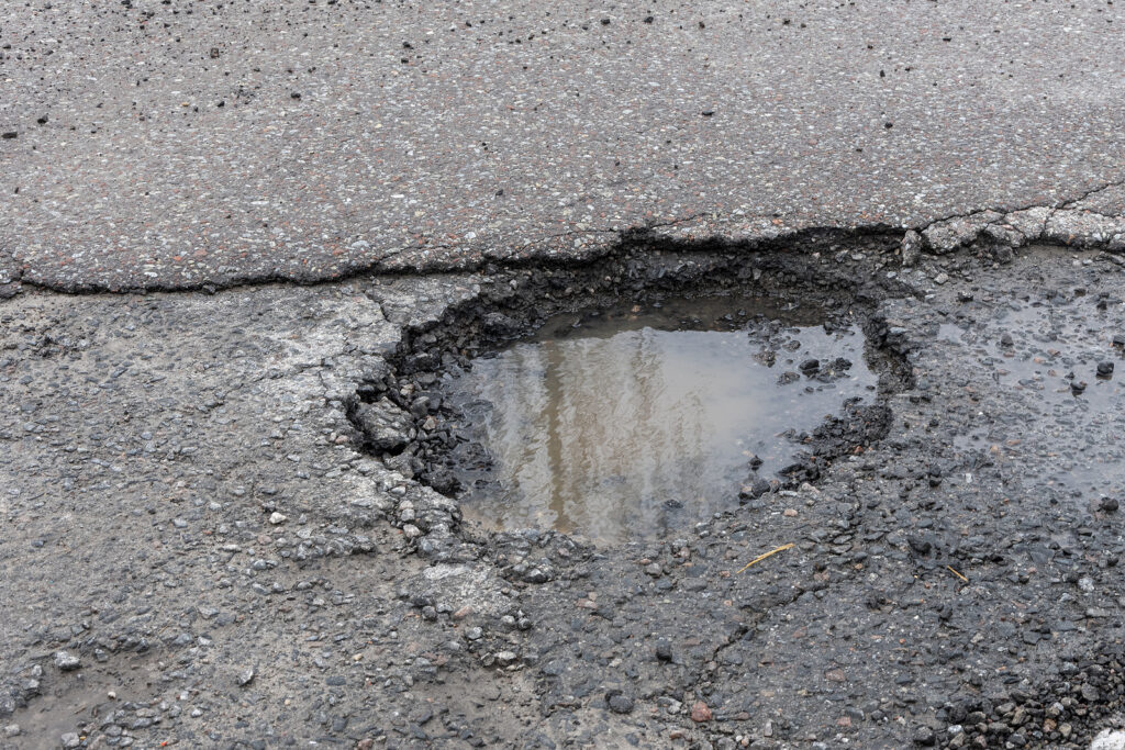 Commercial Pothole Repair Indianapolis Indiana 317-549-1833