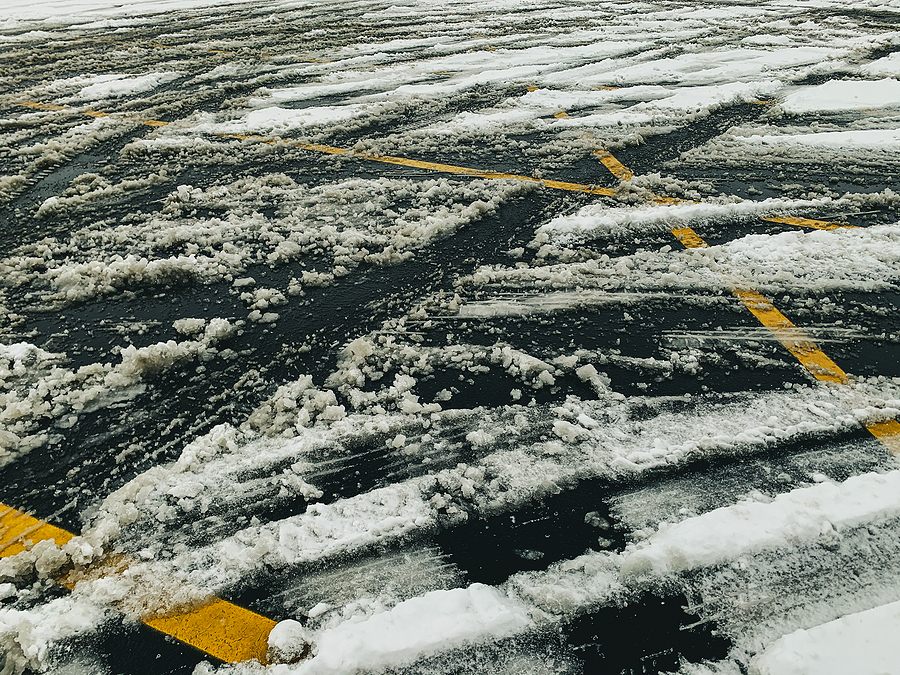 For Winter Pavement Repair in Indianapolis, Call 317-549-1833 Today!